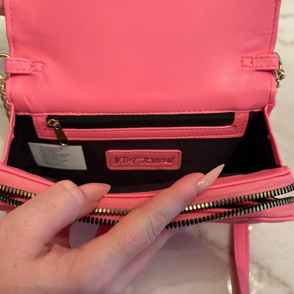 Betsey Johnson Pink Heart Crossbody Bag - Picture 5 of 6
